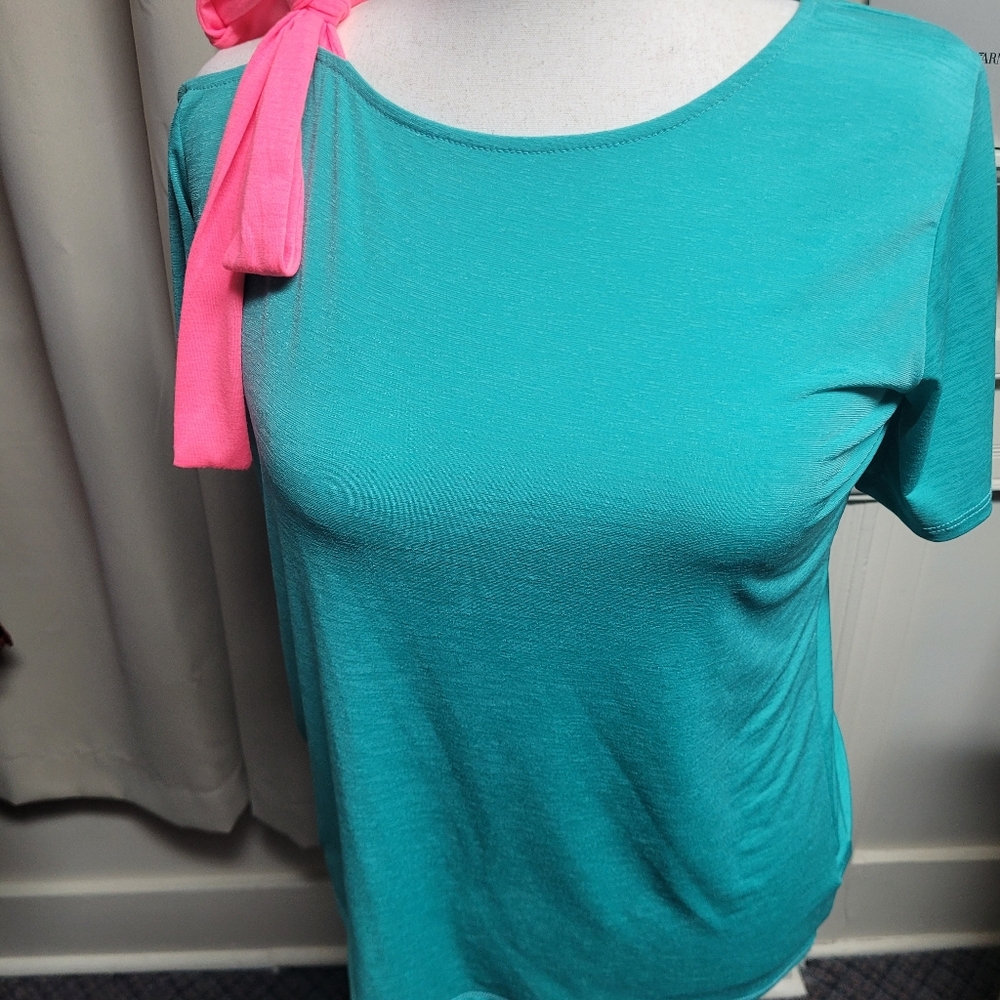 ☘️NWT Hemish U.S.A. Teal Pink Top Large